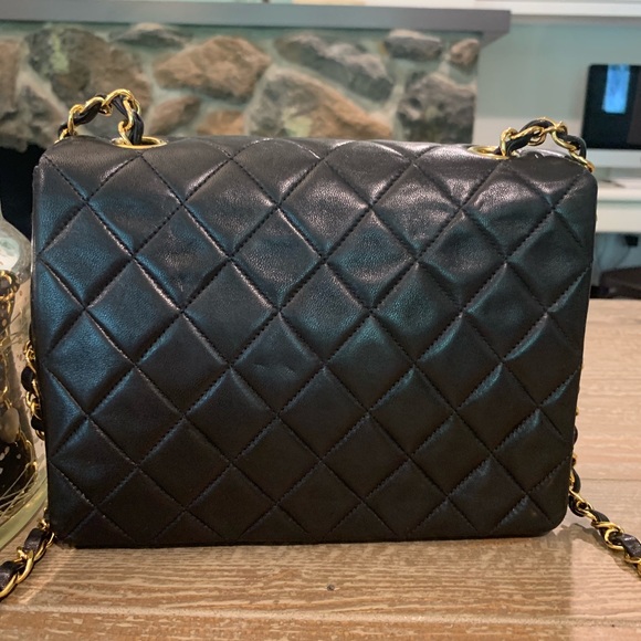 ❌SOLD❌CHANEL 24K Gold Turn Lock Single Flap Mini R - Picture 4 of 7